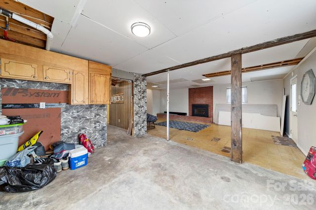 116 Hilltop Avenue, Valdese, NC 28690