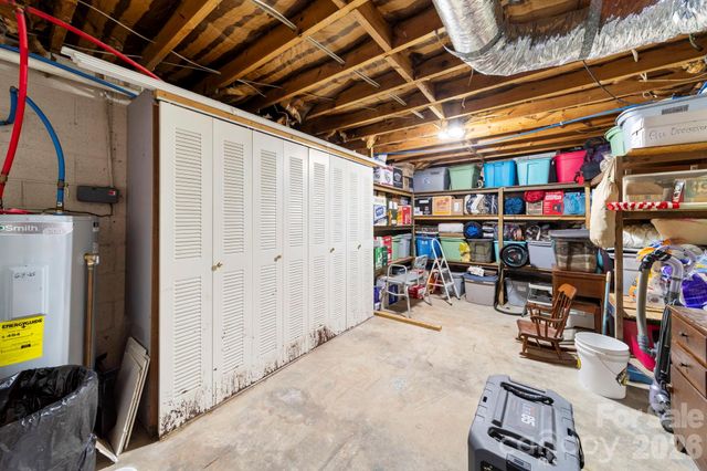 116 Hilltop Avenue, Valdese, NC 28690