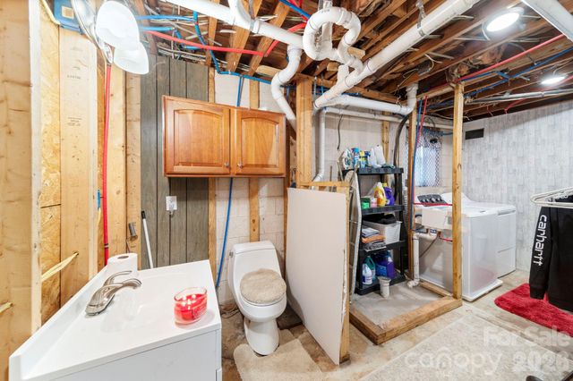 116 Hilltop Avenue, Valdese, NC 28690