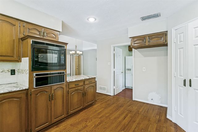 3617 Hidalgo Street, Irving, TX 75062