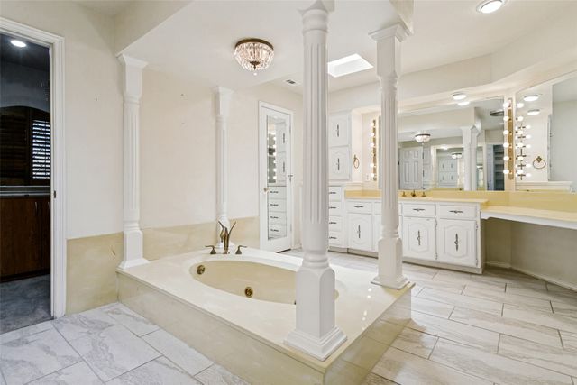 3617 Hidalgo Street, Irving, TX 75062