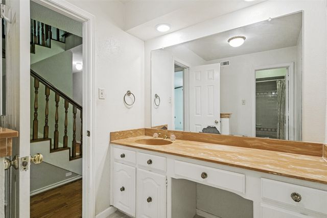 3617 Hidalgo Street, Irving, TX 75062