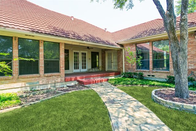 3617 Hidalgo Street, Irving, TX 75062
