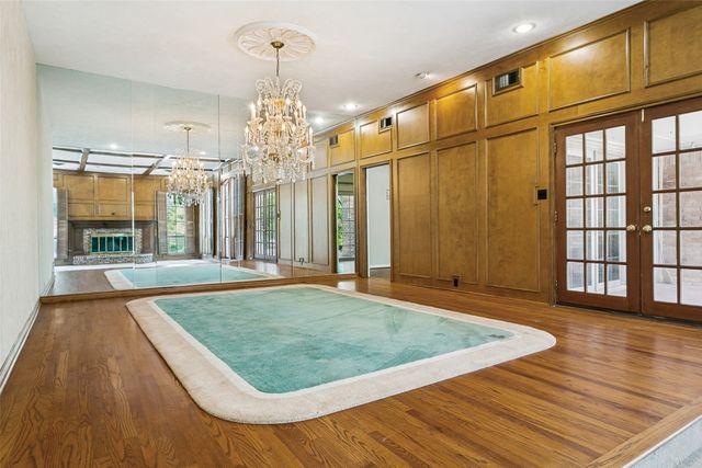 3617 Hidalgo Street, Irving, TX 75062