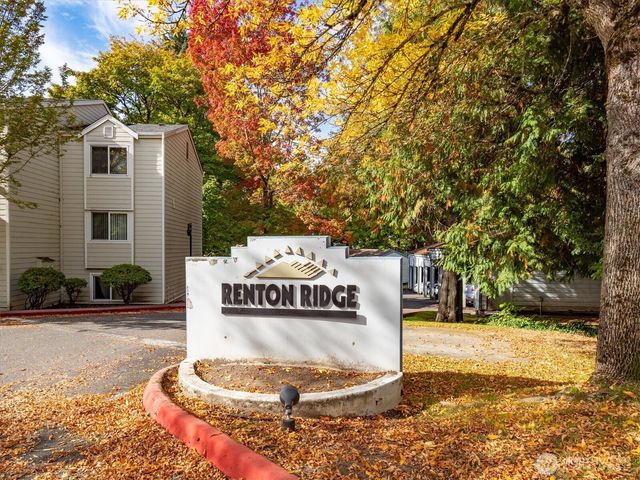 975 Aberdeen Avenue NE #B304, Renton, WA 98056