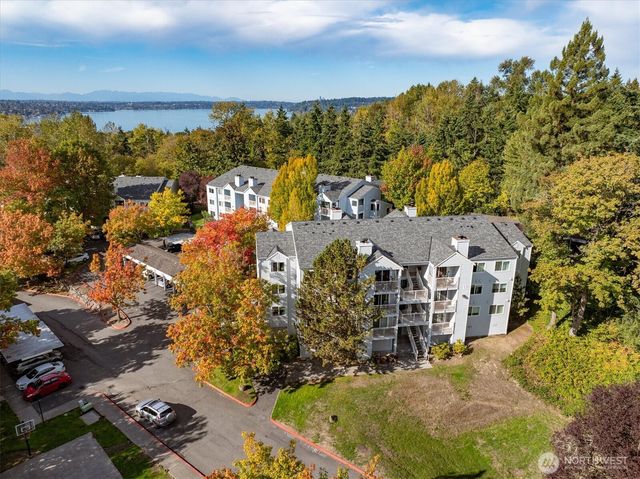 975 Aberdeen Avenue NE #B304, Renton, WA 98056