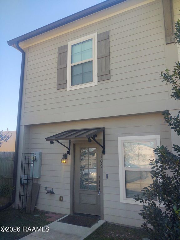 109 Ella Street, Lafayette, LA 70506