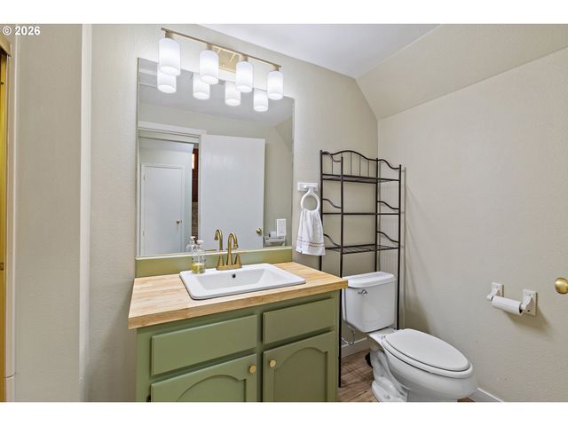 1472 Sw 14TH St, Gresham, OR 97080