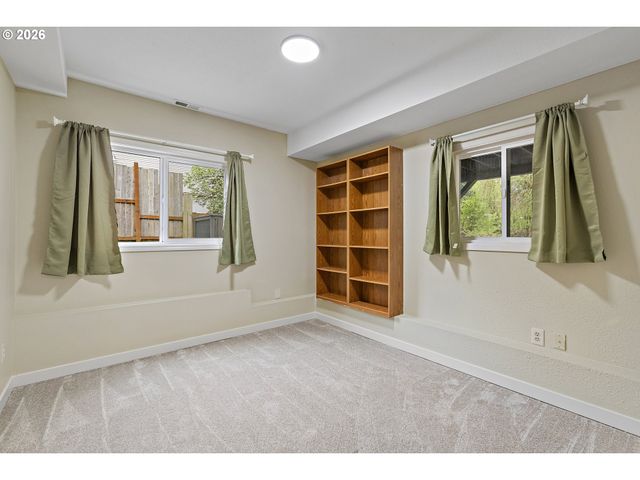 1472 Sw 14TH St, Gresham, OR 97080