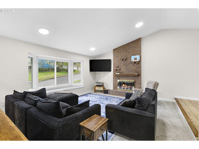 1472 Sw 14TH St, Gresham, OR 97080