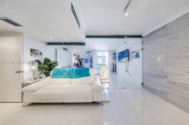 800 West Ave 605, Miami Beach, FL 33139