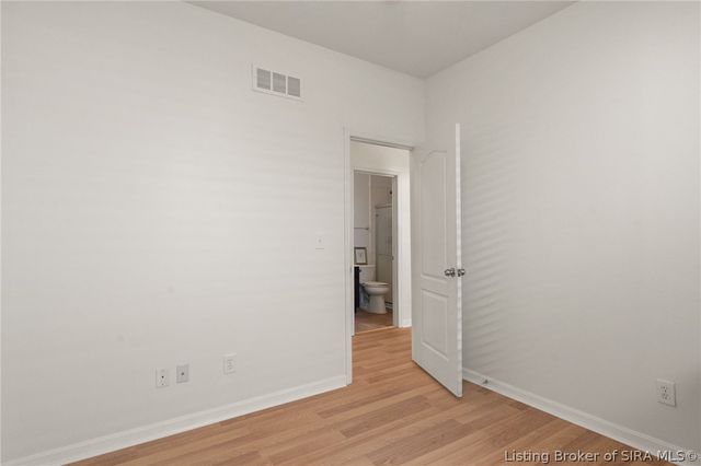 3165 Red Barn Loop, Jeffersonville, IN 47130