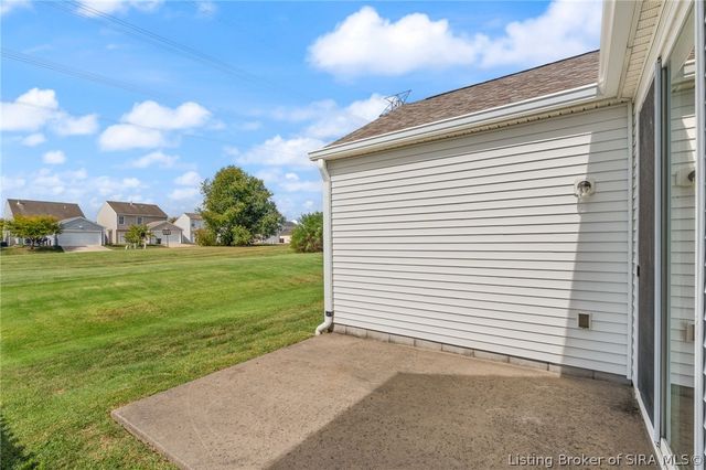 3165 Red Barn Loop, Jeffersonville, IN 47130