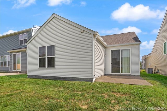 3165 Red Barn Loop, Jeffersonville, IN 47130