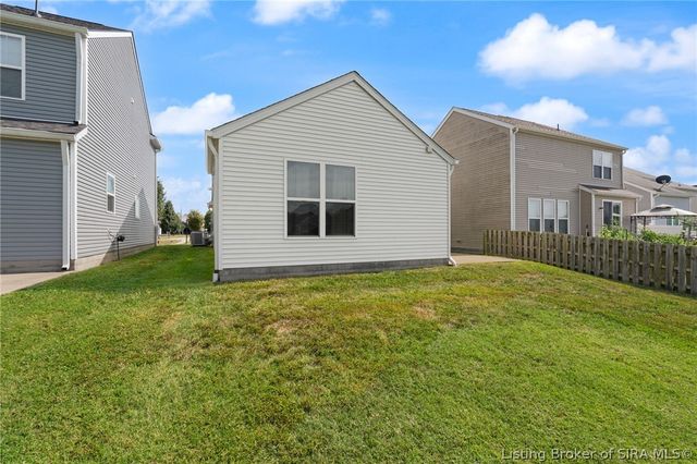 3165 Red Barn Loop, Jeffersonville, IN 47130