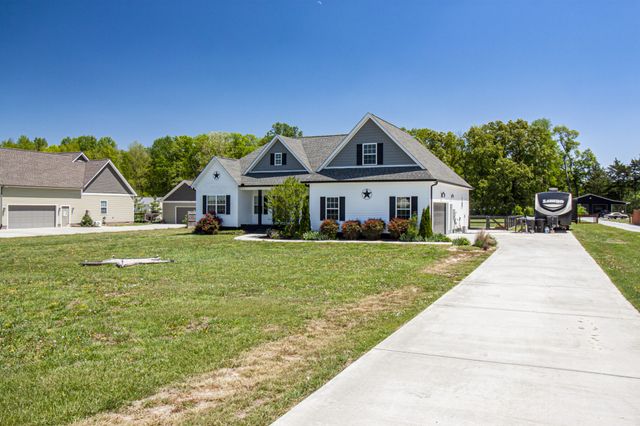 1242 Norton Rd, Manchester, TN 37355
