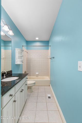 14704 Forbes Cir, Louisville, KY 40245