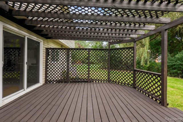 35181 Valley Forge Drive, Farmington Hills, MI 48331