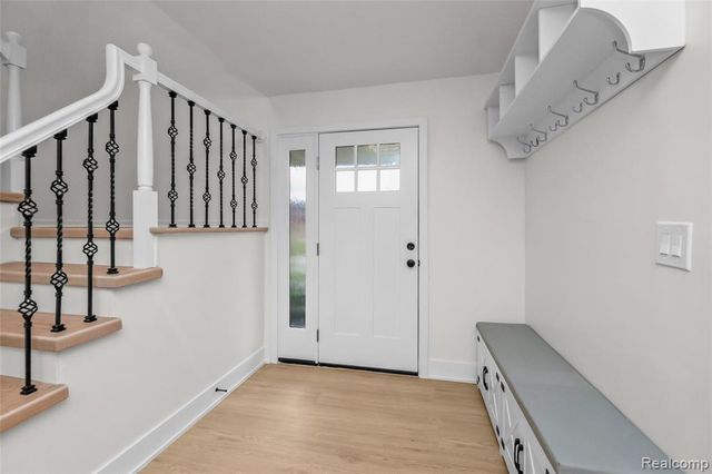 35181 Valley Forge Drive, Farmington Hills, MI 48331