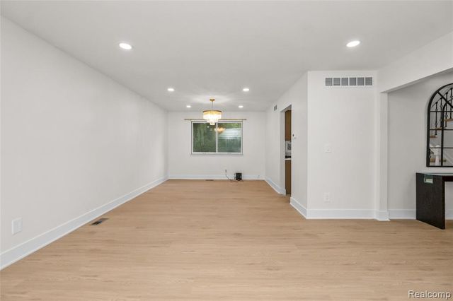 35181 Valley Forge Drive, Farmington Hills, MI 48331