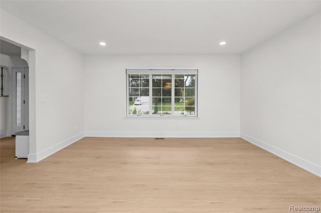 35181 Valley Forge Drive, Farmington Hills, MI 48331