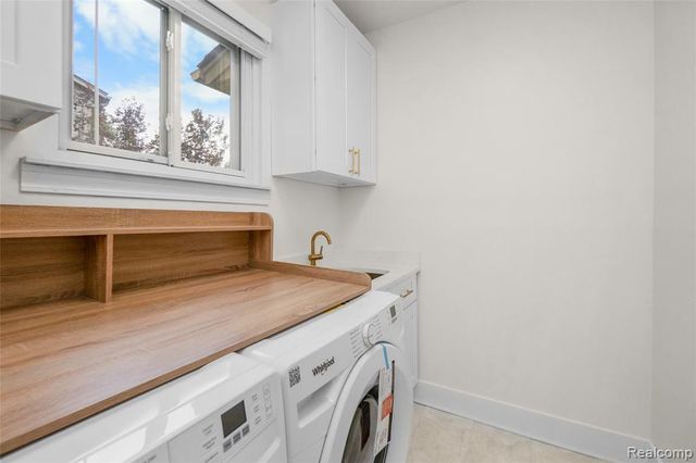 35181 Valley Forge Drive, Farmington Hills, MI 48331
