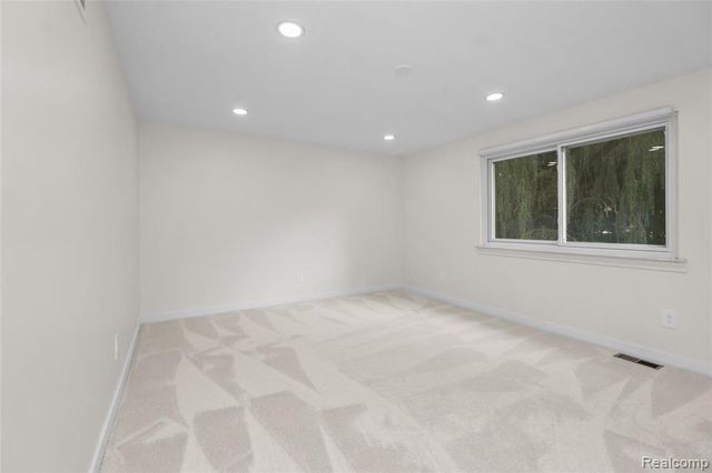 35181 Valley Forge Drive, Farmington Hills, MI 48331