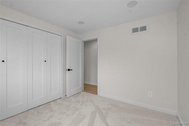 35181 Valley Forge Drive, Farmington Hills, MI 48331