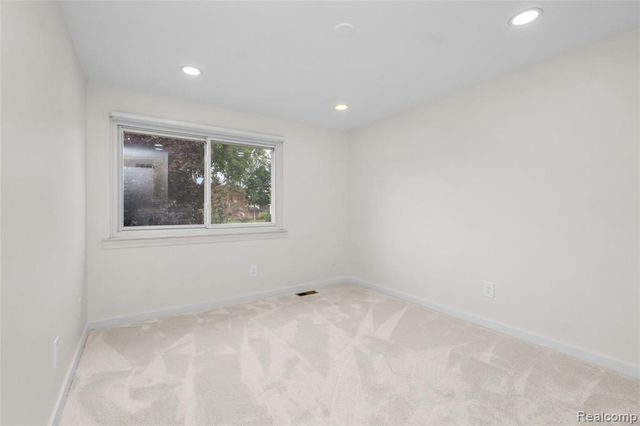 35181 Valley Forge Drive, Farmington Hills, MI 48331