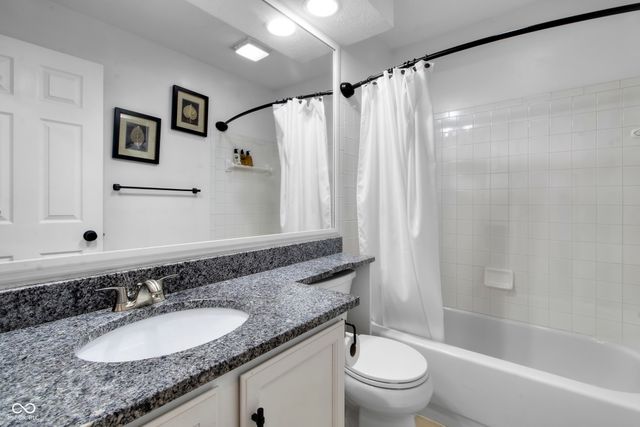8951 Pennwood Court, Indianapolis, IN 46240