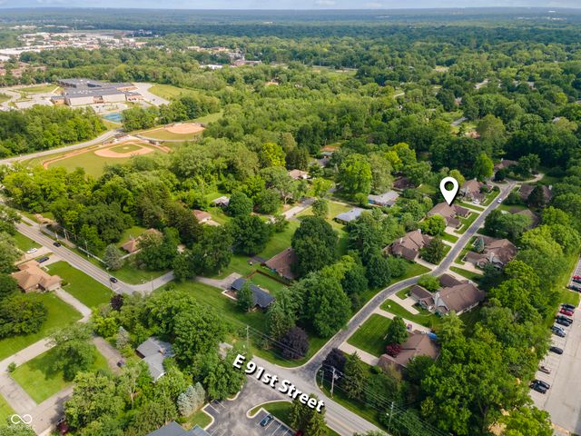 8951 Pennwood Court, Indianapolis, IN 46240