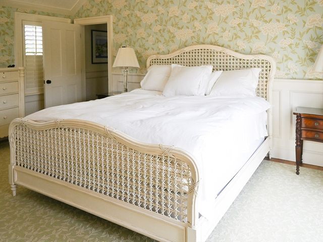 1 Field Club Dr, Edgartown, MA 02539