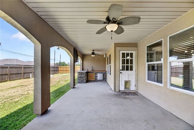 7326 Aborigine St, Corpus Christi, TX 78414