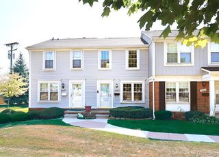 36862 Park Place Dr Unit #2, Sterling Heights, MI 48310