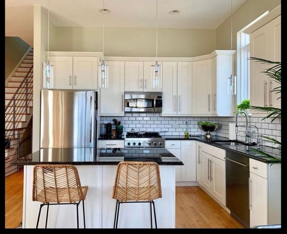 1248 N Cleaver Street 3, Chicago, IL 60642
