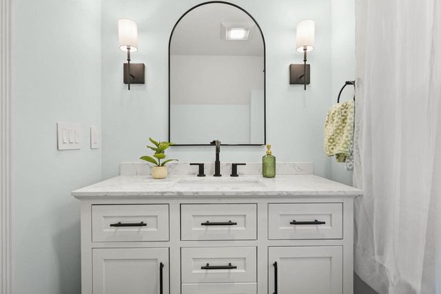 625 S Madison Street, Stoughton, WI 53589