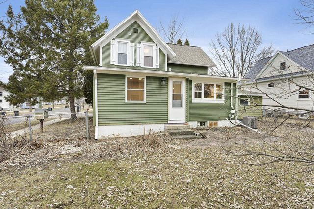 625 S Madison Street, Stoughton, WI 53589