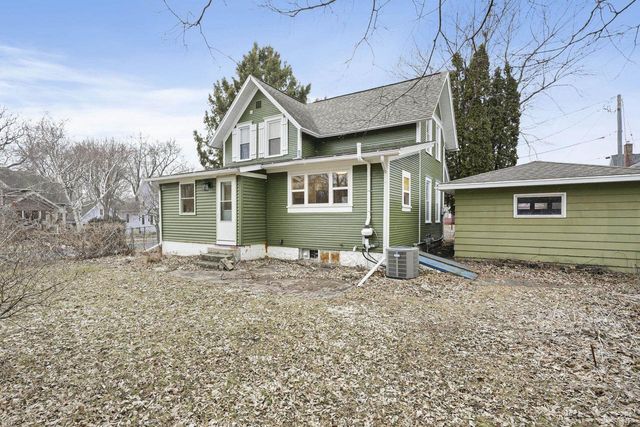 625 S Madison Street, Stoughton, WI 53589