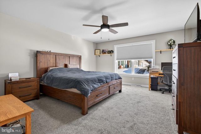 94 N REAMSTOWN RD, Stevens, PA 17578