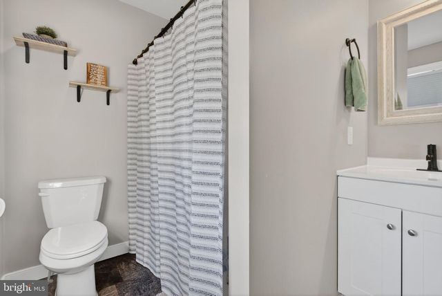 94 N REAMSTOWN RD, Stevens, PA 17578