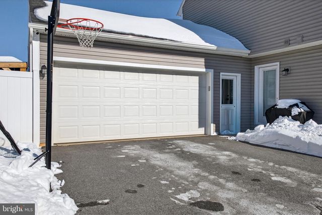 94 N REAMSTOWN RD, Stevens, PA 17578