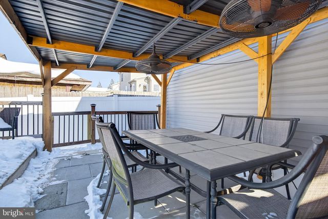 94 N REAMSTOWN RD, Stevens, PA 17578