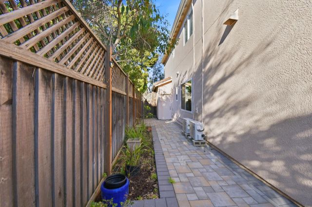 327 Ratto Road, Alameda, CA 94502