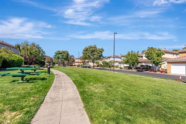 327 Ratto Road, Alameda, CA 94502