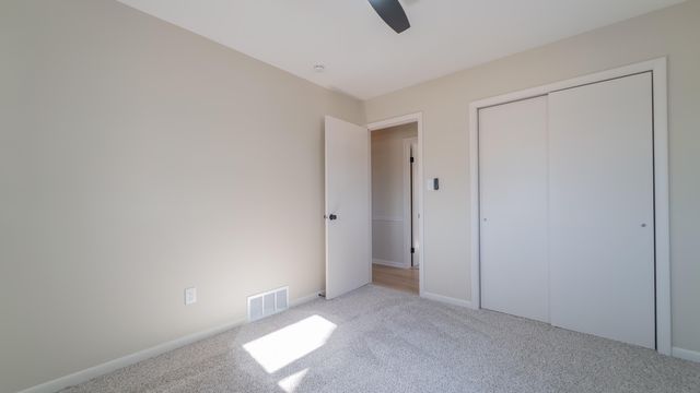 1633 Kuhn Drive, Schererville, IN 46375