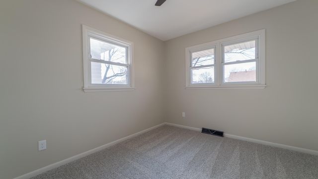 1633 Kuhn Drive, Schererville, IN 46375