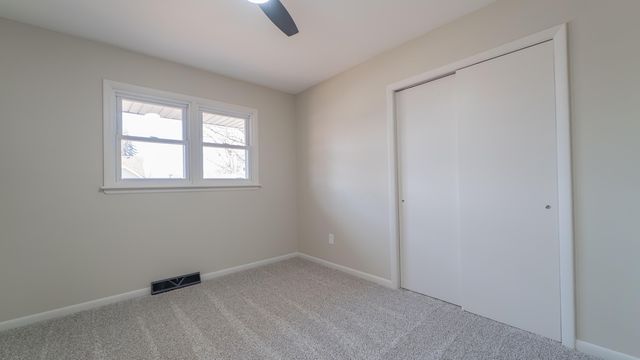 1633 Kuhn Drive, Schererville, IN 46375