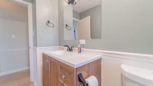 1633 Kuhn Drive, Schererville, IN 46375