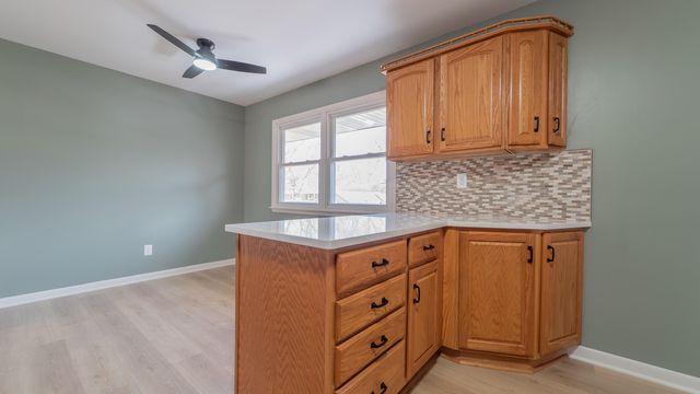 1633 Kuhn Drive, Schererville, IN 46375