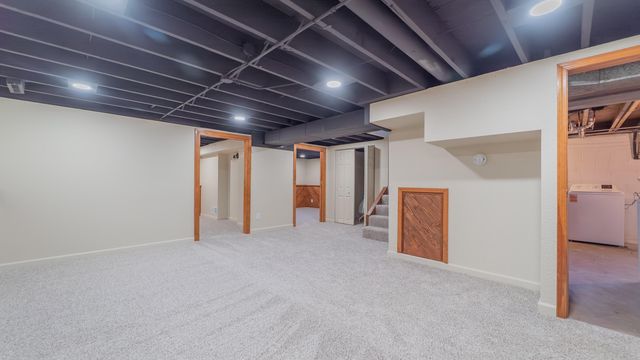 1633 Kuhn Drive, Schererville, IN 46375